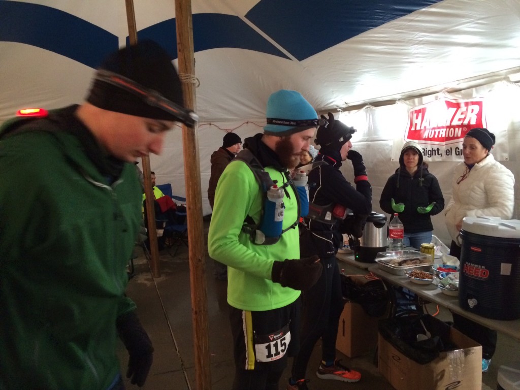 ultra runners at aid station lockport 